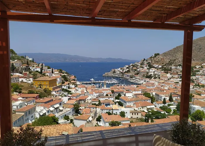 Hydra'S View House